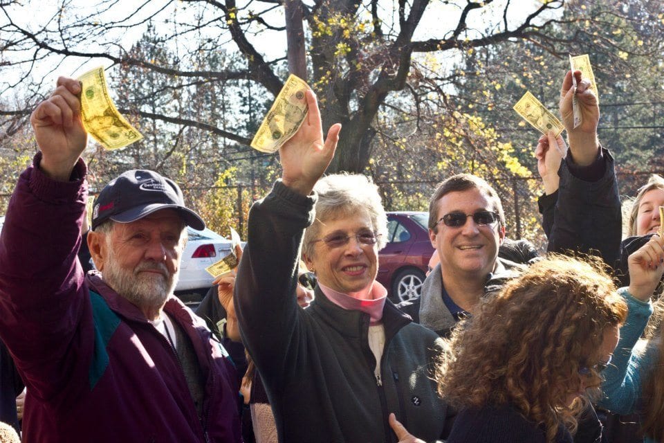 Auburndale Ca$h Mob mania!