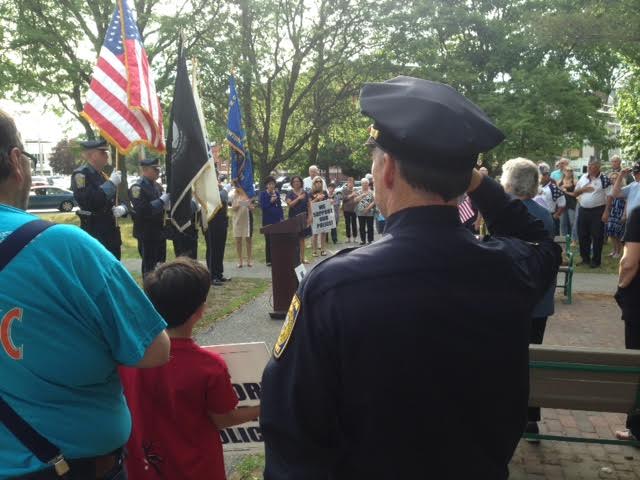 Support rally for Newton Police