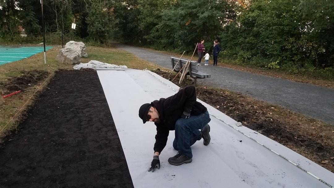 Roll the balls in Upper Falls