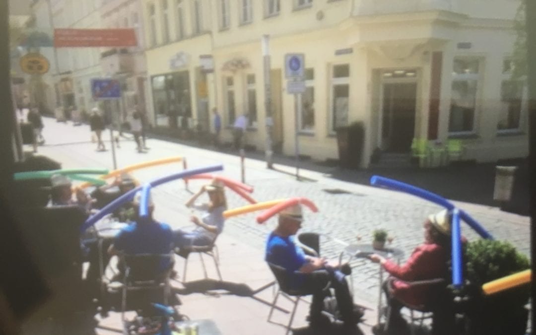 Social Distancing while Dining Outdoors